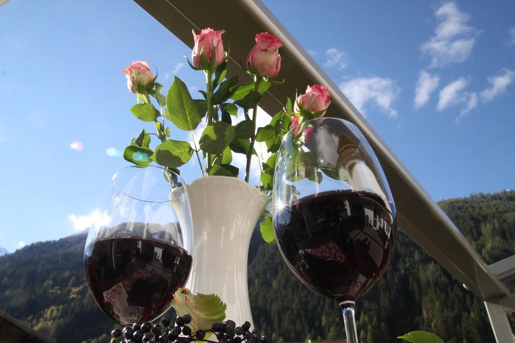 Apart Rustica Kaunertal Exteriör bild